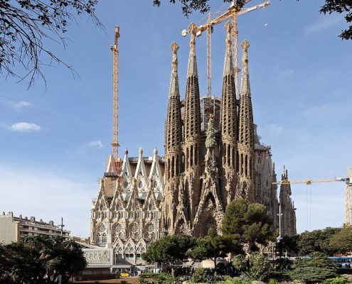 La Sagrada Familia – Arch Journey